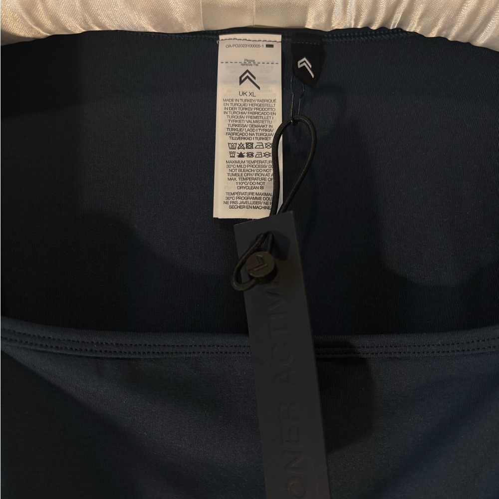 NWT Oner Active Effortless Square Neck Crop Long Sleeve Top Oil Blue - Picture 5 of 6